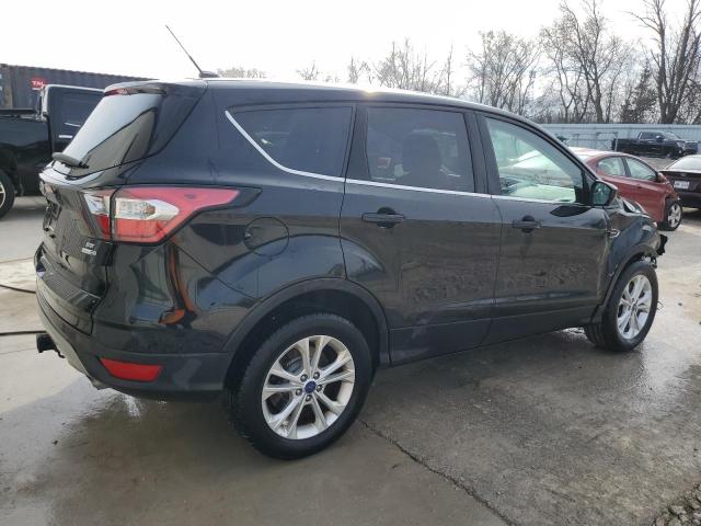 1FMCU9G95HUC20132 - 2017 FORD ESCAPE SE BLACK photo 3