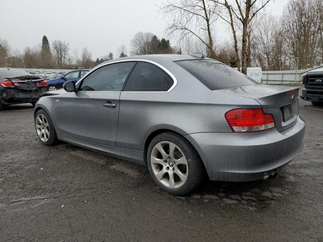 WBAUP7C5XAVK77446 - 2010 BMW 128 I GRAY photo 2