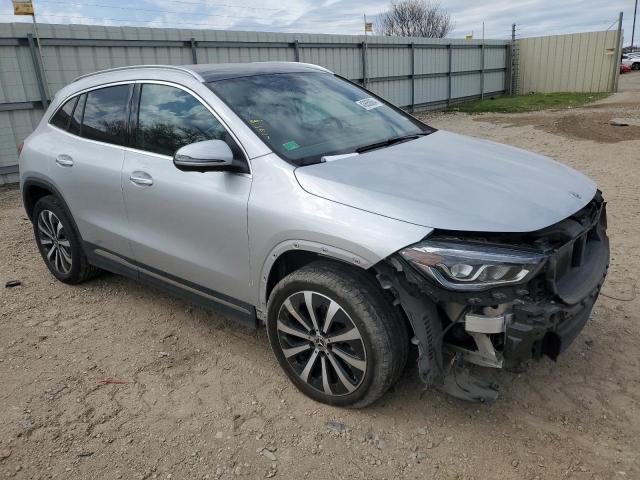 W1N4N4GB2MJ207984 - 2021 MERCEDES-BENZ GLA 250 SILVER photo 4