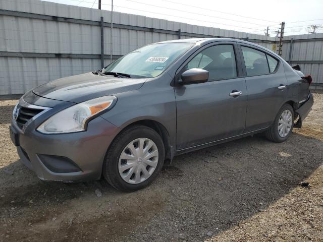 3N1CN7AP2HL827888 - 2017 NISSAN VERSA S GRAY photo 1