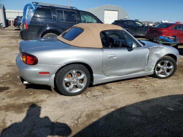 JM1NB3534Y0144375 - 2000 MAZDA MX-5 MIATA BASE SILVER photo 3