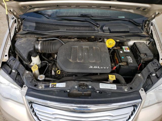 2C4RC1CG7FR628990 - 2015 CHRYSLER TOWN & COU TOURING L GOLD photo 12