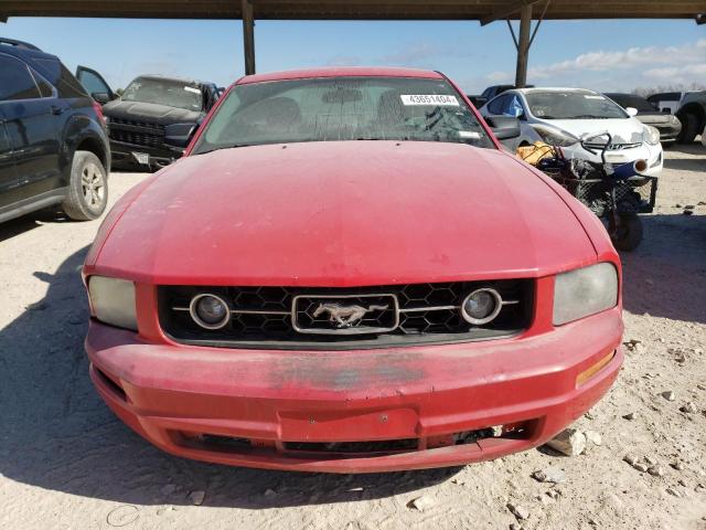 1ZVFT80N475344548 - 2007 FORD MUSTANG RED photo 5