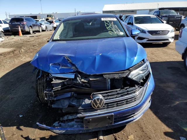 3VW7M7BU2NM011112 - 2022 VOLKSWAGEN JETTA SE BLUE photo 5