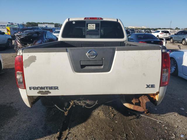 1N6BD06T06C411255 - 2006 NISSAN FRONTIER KING CAB XE WHITE photo 6
