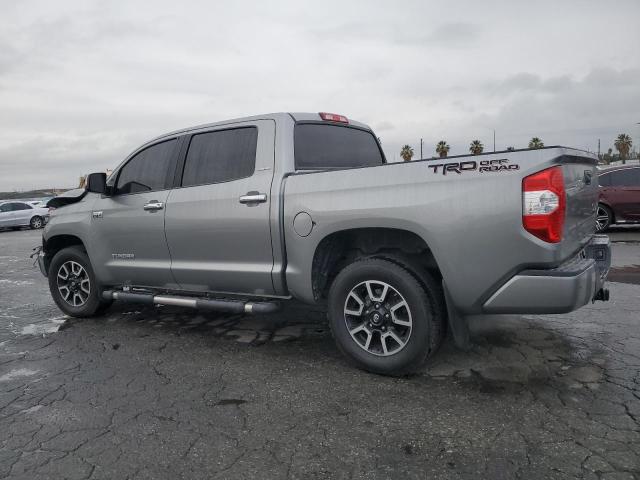 5TFFY5F14FX180065 - 2015 TOYOTA TUNDRA CREWMAX LIMITED GRAY photo 2