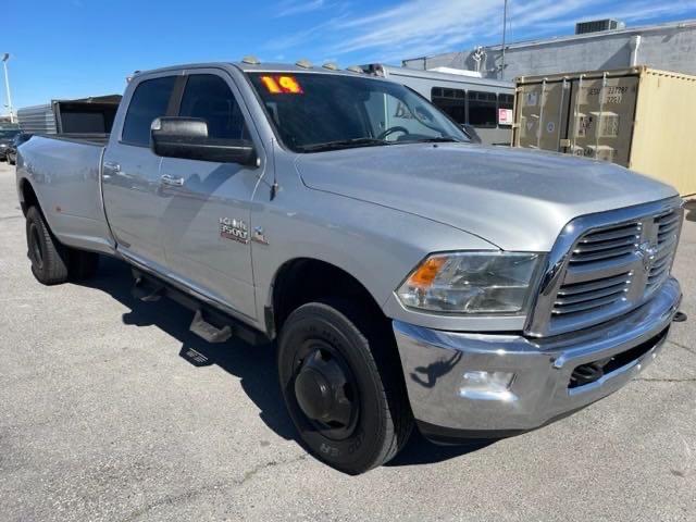 3C63RRHL3EG310658 - 2014 RAM 3500 SLT SILVER photo 1