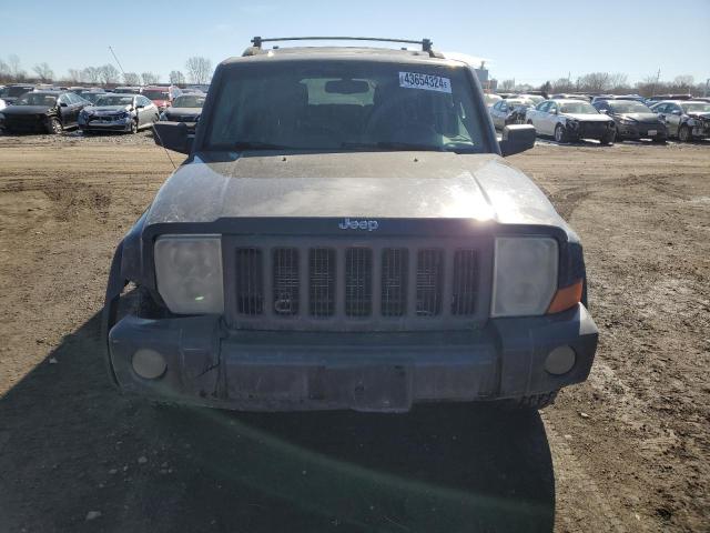 1J8HG48N56C210423 - 2006 JEEP COMMANDER GRAY photo 5