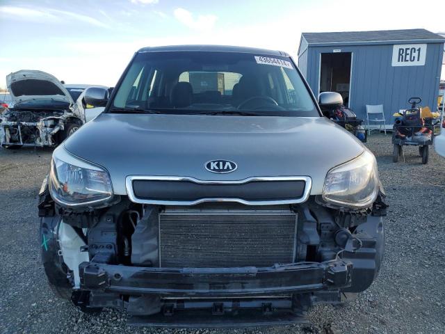 KNDJN2A25G7258095 - 2016 KIA SOUL GRAY photo 5