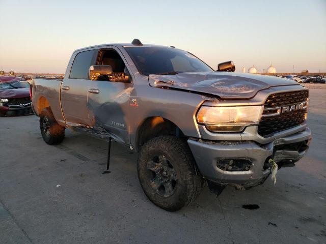 3C6UR5DL5NG221922 - 2022 RAM 2500 BIG HORN/LONE STAR SILVER photo 4