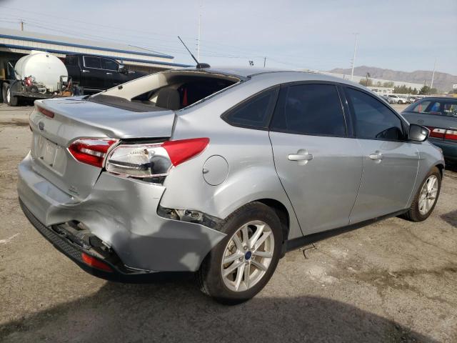 1FADP3FE4JL270727 - 2018 FORD FOCUS SE SILVER photo 3