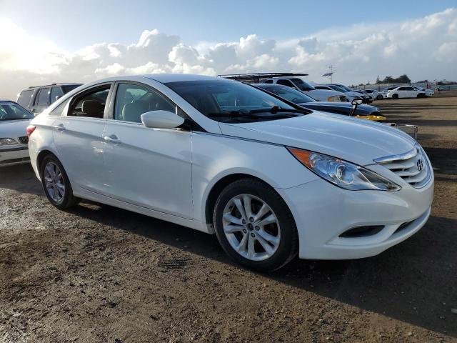 5NPEB4AC1BH202352 - 2011 HYUNDAI SONATA GLS WHITE photo 4