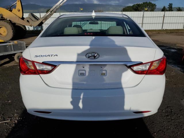 5NPEB4AC1BH202352 - 2011 HYUNDAI SONATA GLS WHITE photo 6