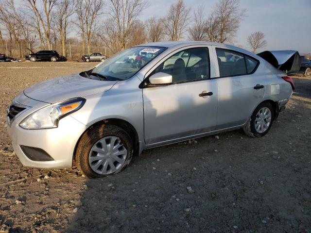 3N1CN7AP1GL888146 - 2016 NISSAN VERSA S SILVER photo 1