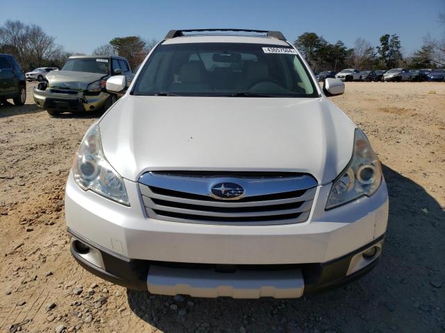 4S4BRDKC8B2425983 - 2011 SUBARU OUTBACK 3.6R LIMITED WHITE photo 5