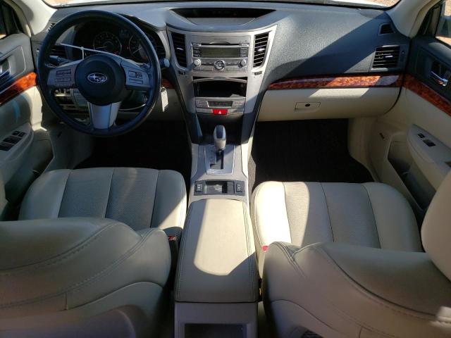 4S4BRDKC8B2425983 - 2011 SUBARU OUTBACK 3.6R LIMITED WHITE photo 8