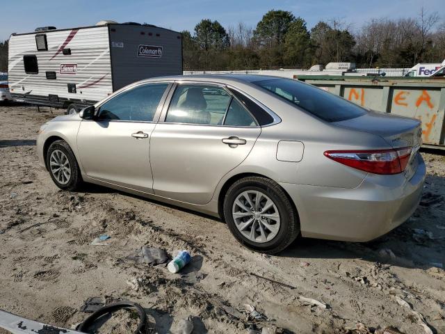 4T4BF1FK7FR475752 - 2015 TOYOTA CAMRY LE CREAM photo 2