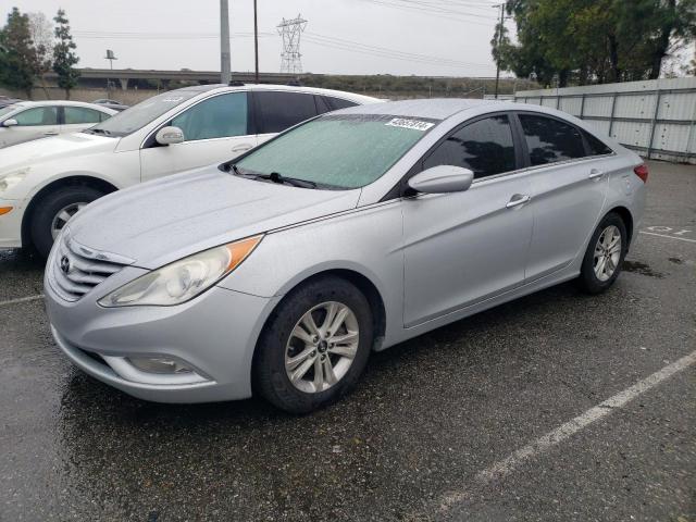 5NPEB4AC0DH741063 - 2013 HYUNDAI SONATA GLS SILVER photo 1