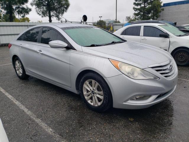 5NPEB4AC0DH741063 - 2013 HYUNDAI SONATA GLS SILVER photo 4