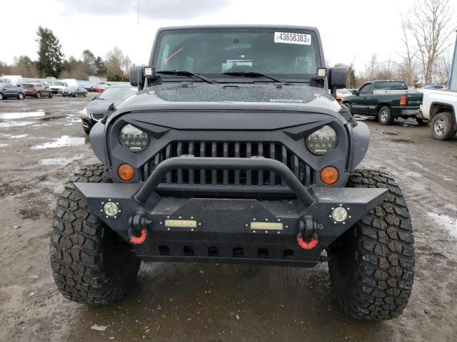 1J4BA3H19AL131300 - 2010 JEEP WRANGLER U SPORT ნაცრისფერი ფოტო 5