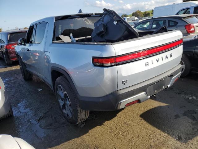 7FCTGBAA0PN028352 - 2023 RIVIAN R1T ADVENTURE SILVER photo 2