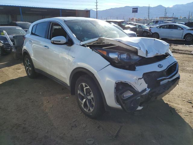 KNDPMCAC4M7918571 - 2021 KIA SPORTAGE LX WHITE photo 4