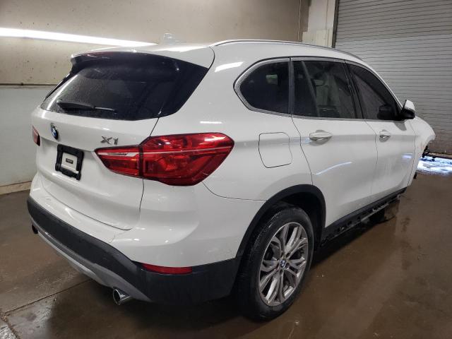 WBXHT3C37H5F71393 - 2017 BMW X1 XDRIVE28I WHITE photo 3