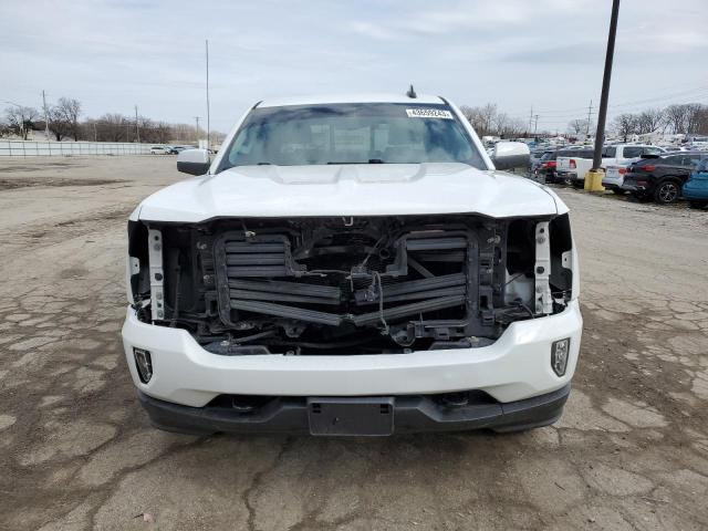 3GCUKREC0JG252962 - 2018 CHEVROLET SILVERADO K1500 LT WHITE photo 5