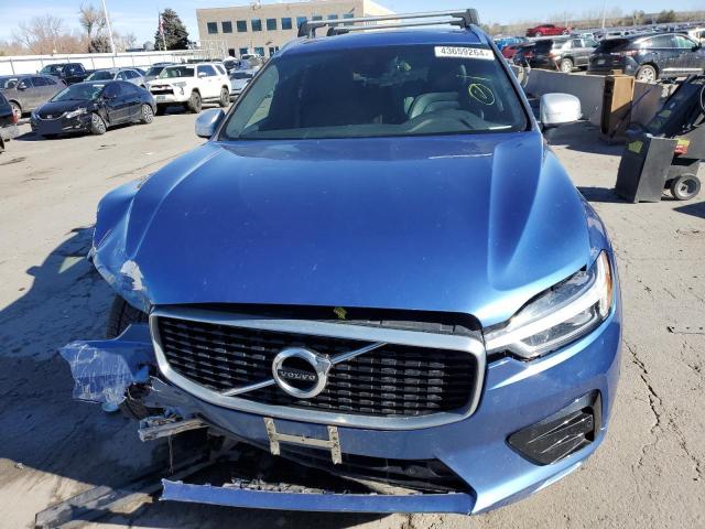 LYVA22RMXJB096322 - 2018 VOLVO XC60 T6 R-DESIGN BLUE photo 5