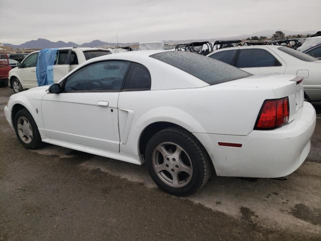 1FAFP4042YF253111 - 2000 FORD MUSTANG WHITE photo 2