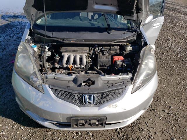 JHMGE8H36CC001314 - 2012 HONDA FIT SILVER photo 11