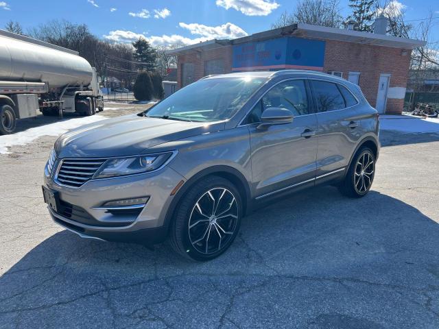 5LMTJ3DH8HUL46421 - 2017 LINCOLN MKC RESERVE TAN photo 2