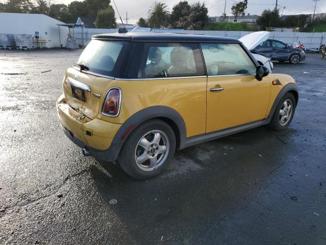 WMWMF33508TT60157 - 2008 MINI COOPER CLU YELLOW photo 3