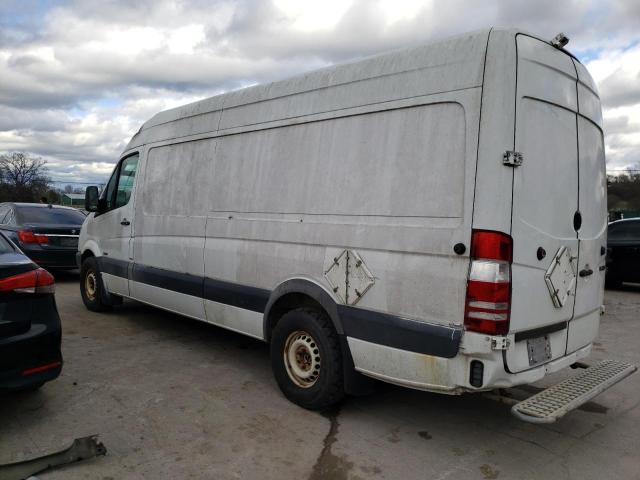 WD3PE8CB4B5586567 - 2011 MERCEDES-BENZ SPRINTER 2500 WHITE photo 2