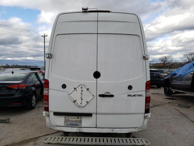 WD3PE8CB4B5586567 - 2011 MERCEDES-BENZ SPRINTER 2500 WHITE photo 6