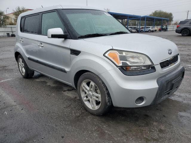 KNDJT2A25B7262159 - 2011 KIA SOUL + SILVER photo 4