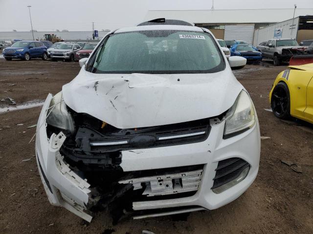 1FMCU0G95FUB42055 - 2015 FORD ESCAPE SE WHITE photo 5