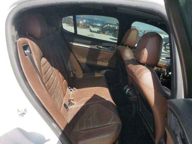 ZASPAKBN4K7C50293 - 2019 ALFA ROMEO STELVIO TI WHITE photo 11