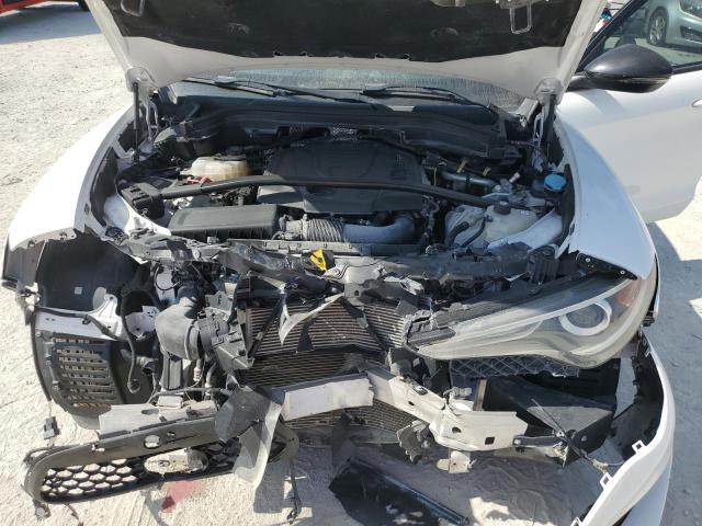 ZASPAKBN4K7C50293 - 2019 ALFA ROMEO STELVIO TI WHITE photo 12