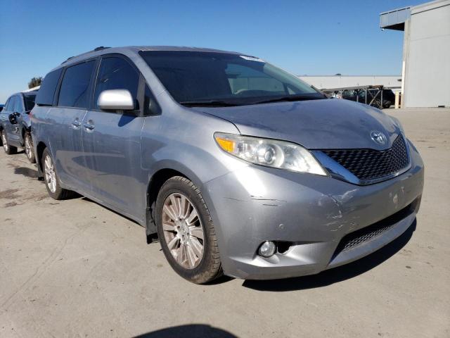 5TDDK3DCXBS021875 - 2011 TOYOTA SIENNA XLE SILVER photo 4