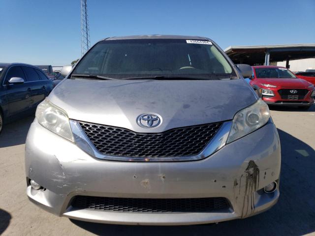 5TDDK3DCXBS021875 - 2011 TOYOTA SIENNA XLE SILVER photo 5