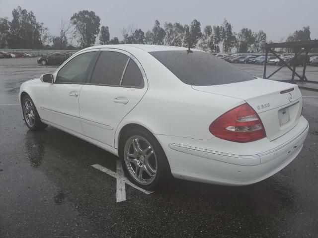 WDBUF65J94A552745 - 2004 MERCEDES-BENZ E 320 WHITE photo 2