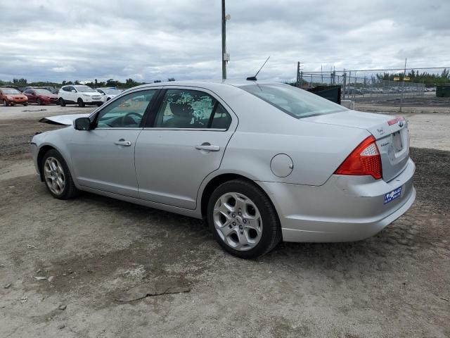 3FAHP0HA6AR287668 - 2010 FORD FUSION SE SILVER photo 2