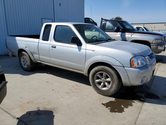 1N6DD26S82C332714 - 2002 NISSAN FRONTIER KING CAB XE SILVER photo 4