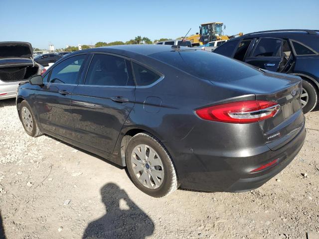 3FA6P0G72KR127849 - 2019 FORD FUSION S GRAY photo 2