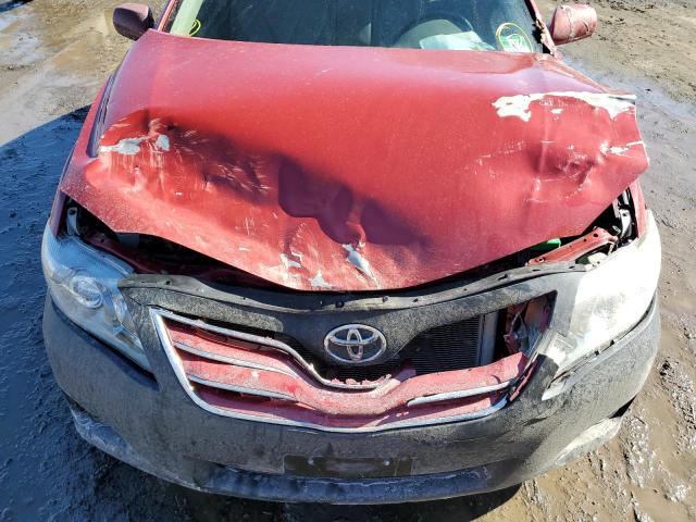 4T1BF3EK4BU664358 - 2011 TOYOTA CAMRY BASE RED photo 11