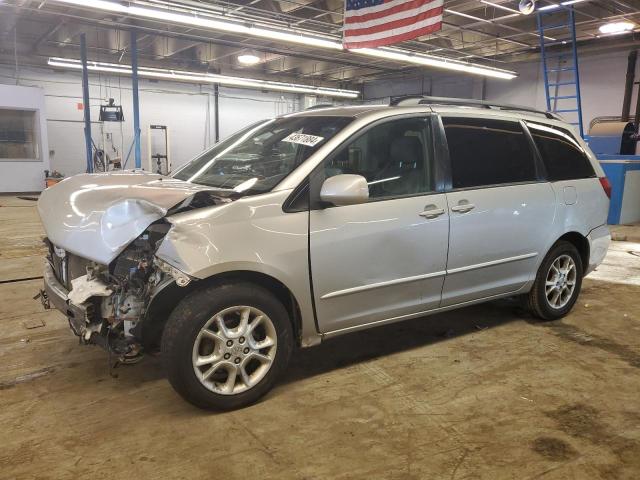 2005 TOYOTA SIENNA XLE, 