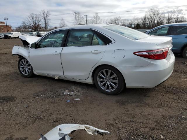 4T1BD1FK1FU147372 - 2015 TOYOTA CAMRY HYBRID WHITE photo 2