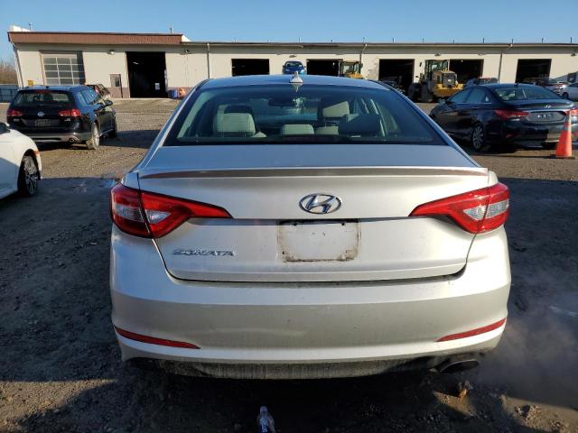 5NPE24AF4FH026008 - 2015 HYUNDAI SONATA SE SILVER photo 6