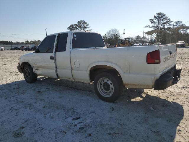 1GCCS19W628208862 - 2002 CHEVROLET S TRUCK S10 WHITE photo 2